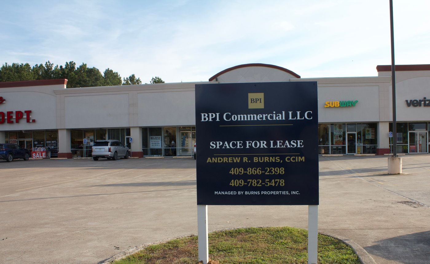 BPI Commercial LLC sign at a retail center
